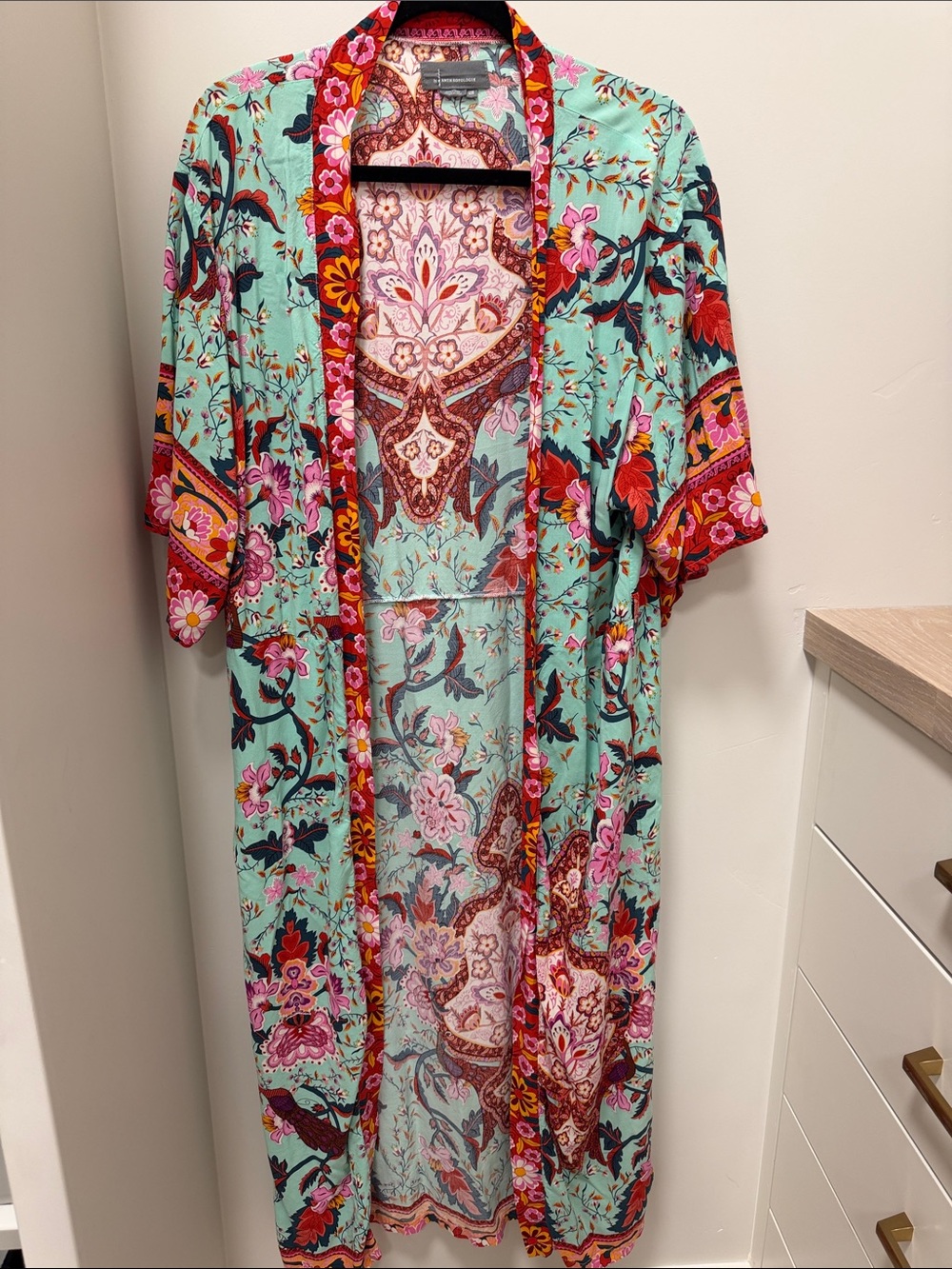 By Anthropologie Printed Floral Kimono Robe  one size missing sash, still lovely